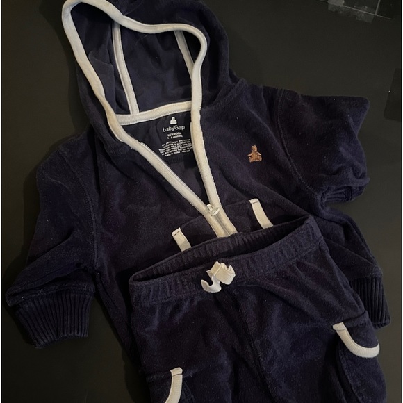 Baby Gap Outfit Set. Navy Blue Hoodie and Shorts. Newborn Size 3-6 months. - Picture 9 of 12